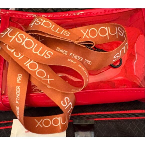 SMASHBOX - NEW - Bundle of 2 Cosmetic Cases and Sample Size Products. 8 Pieces. - Picture 8 of 12